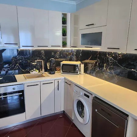 на център Апартамент *